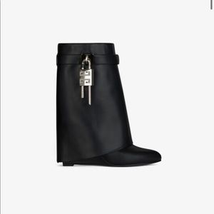 Givenchy Sharklock booties